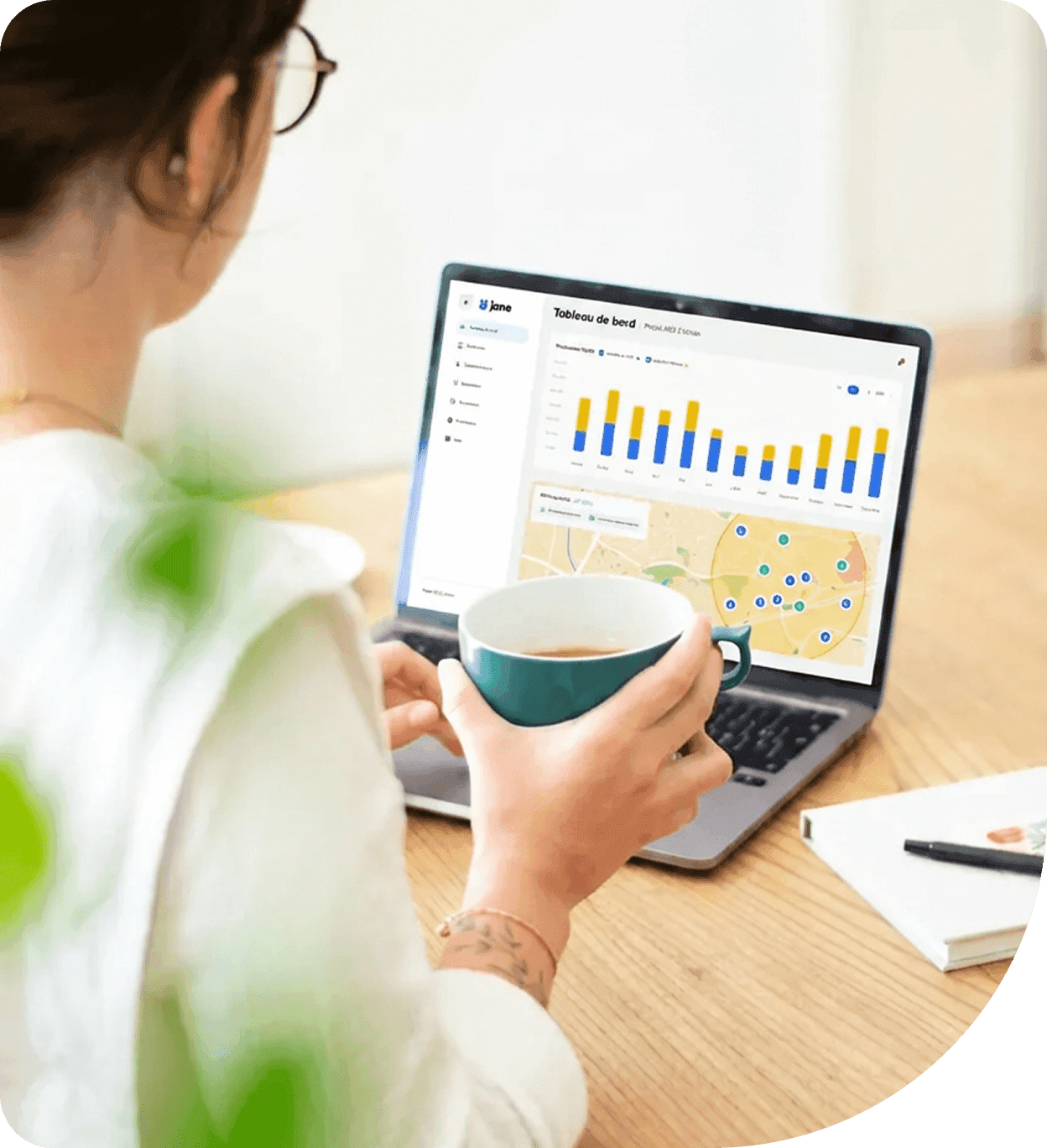 Personnes collaborant ensemble