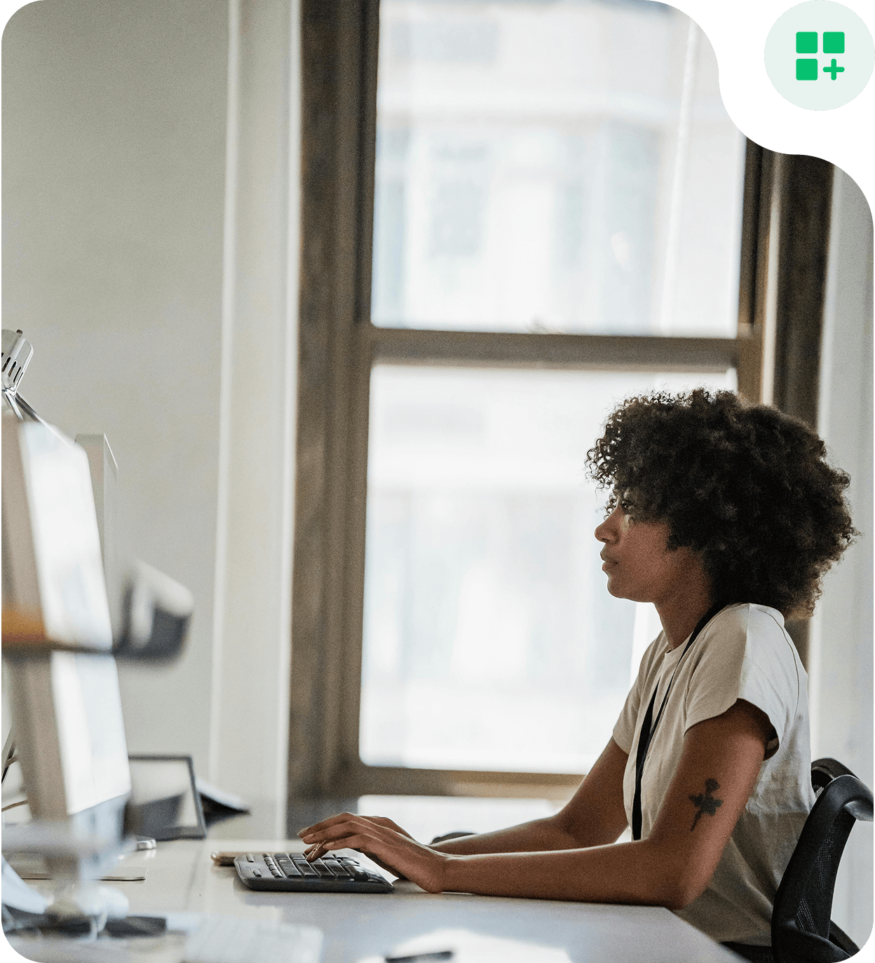 Cliente Jane consultant le tableau de bord multi-sites